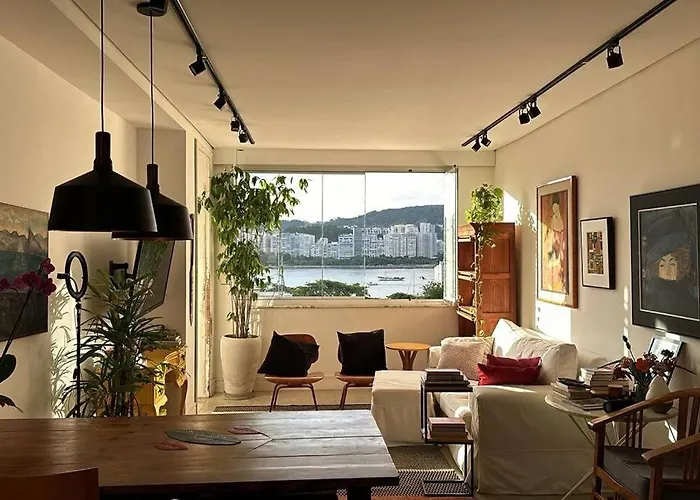 Apto 3q Urca vista Baía e Cristo Rio de Janeiro